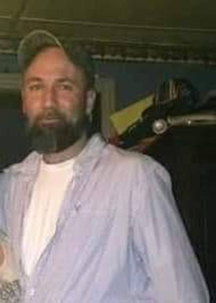 Travis Shane Marcum Profile Photo