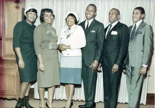 Lillie L. Harris photo gallery thumbnail 6 of 18