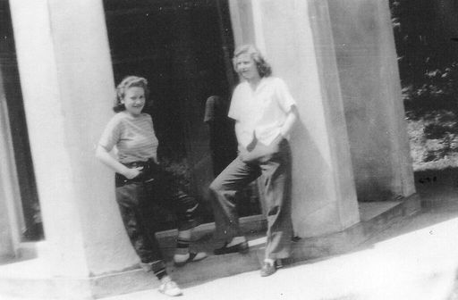 Beatrice Smith photo gallery thumbnail 76 of 91