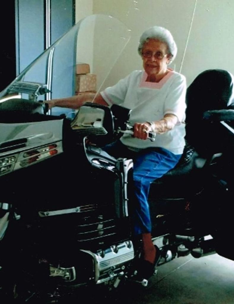 Barbara "Jo" Phelps Hitch
