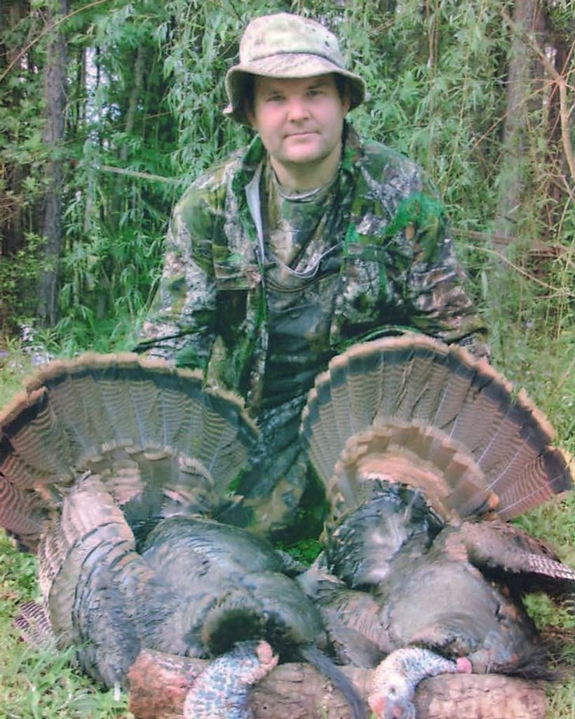 Bruce Kelly Lowe Profile Photo