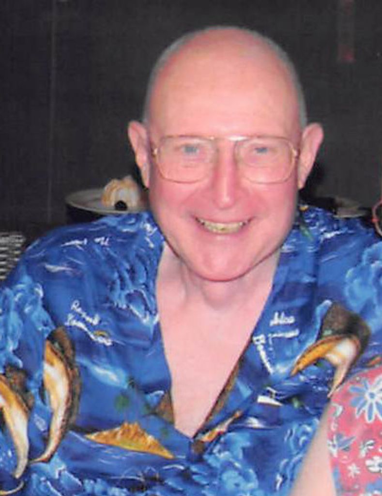 Richard Earl Cross Profile Photo