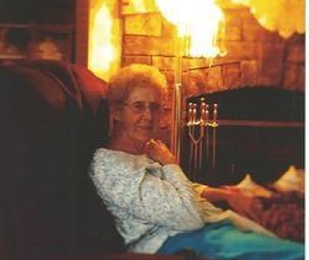 Betty Lou Edwards Profile Photo