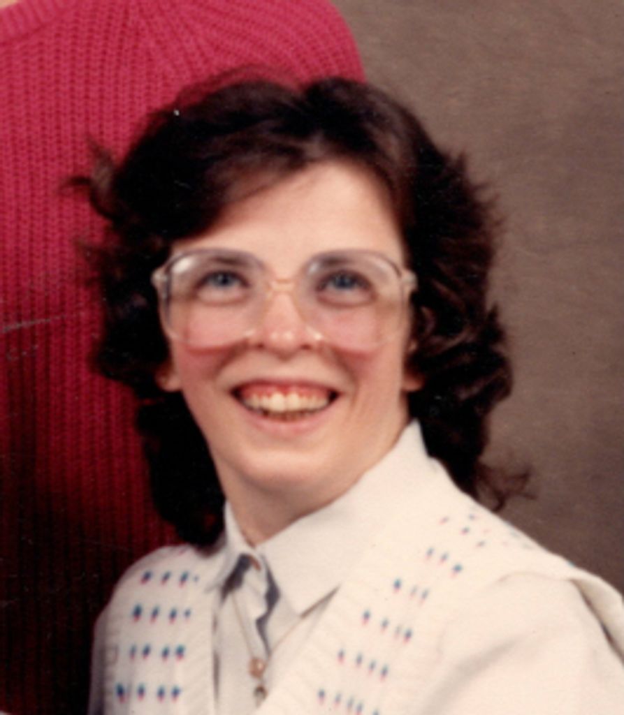 Linda Tuttle Profile Photo