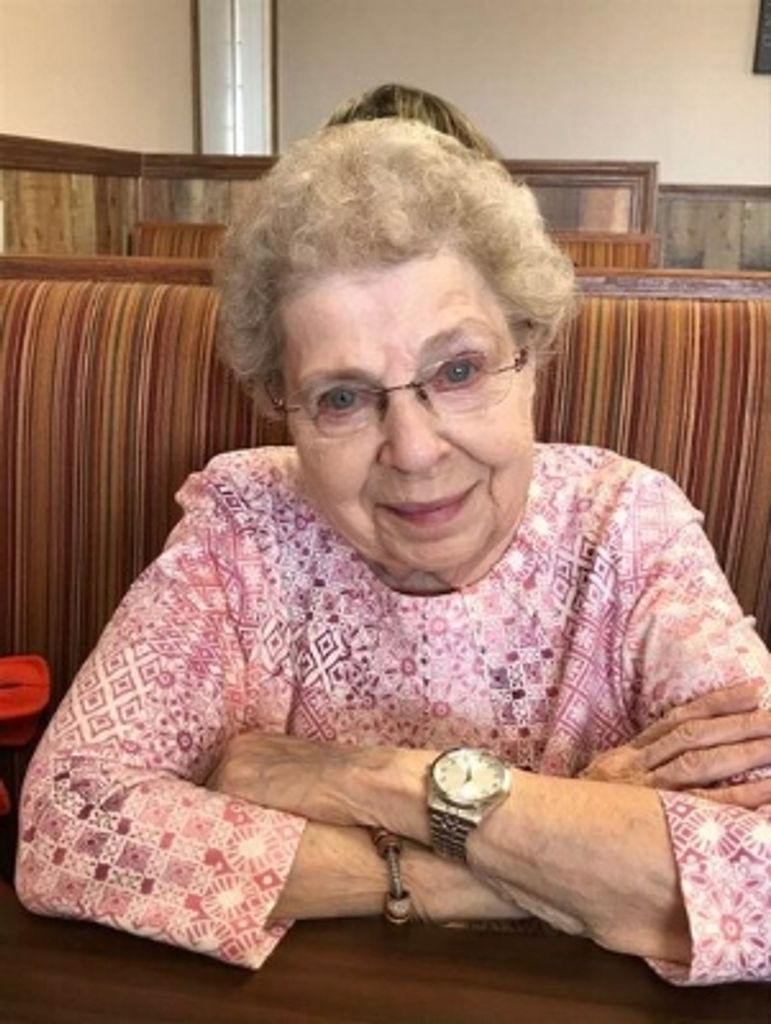 Helen L. Hundemer Profile Photo