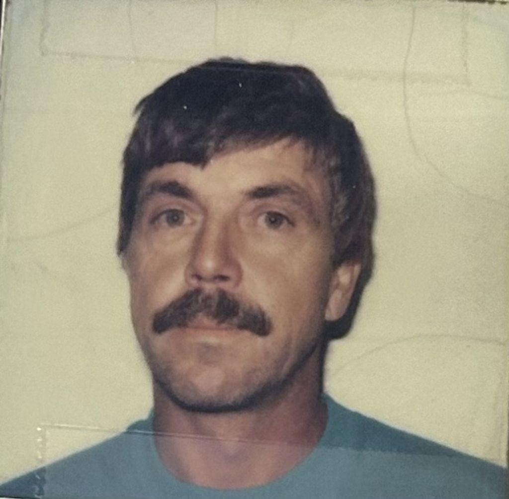 Michael Howard Woodall Profile Photo