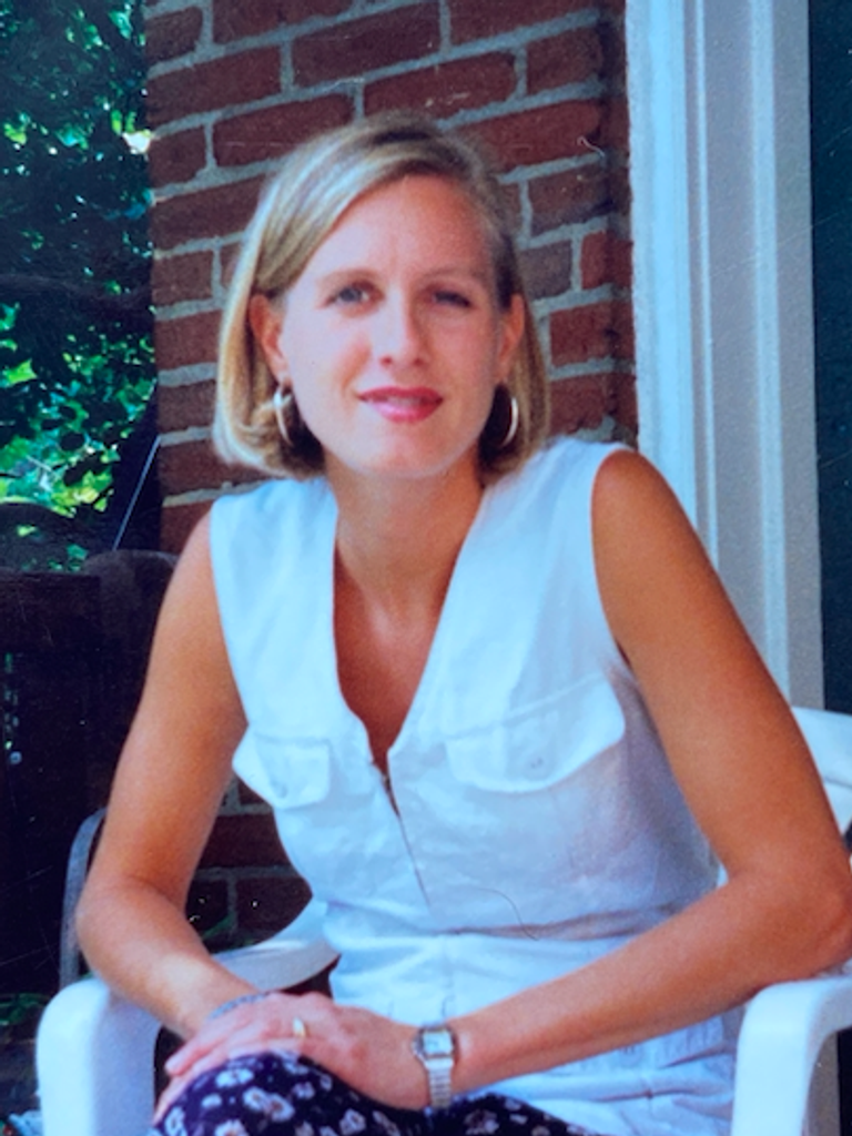 Christine L. (Yiengst)  Hanna