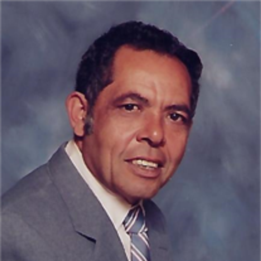 Manuel Robles