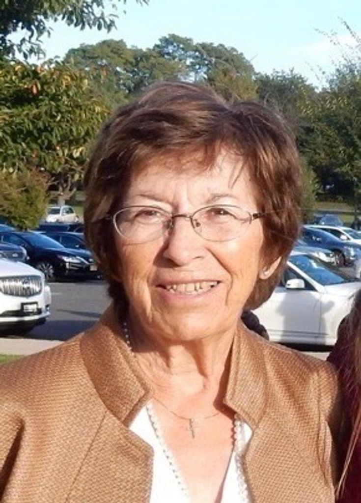 Elaine Cruz Profile Photo
