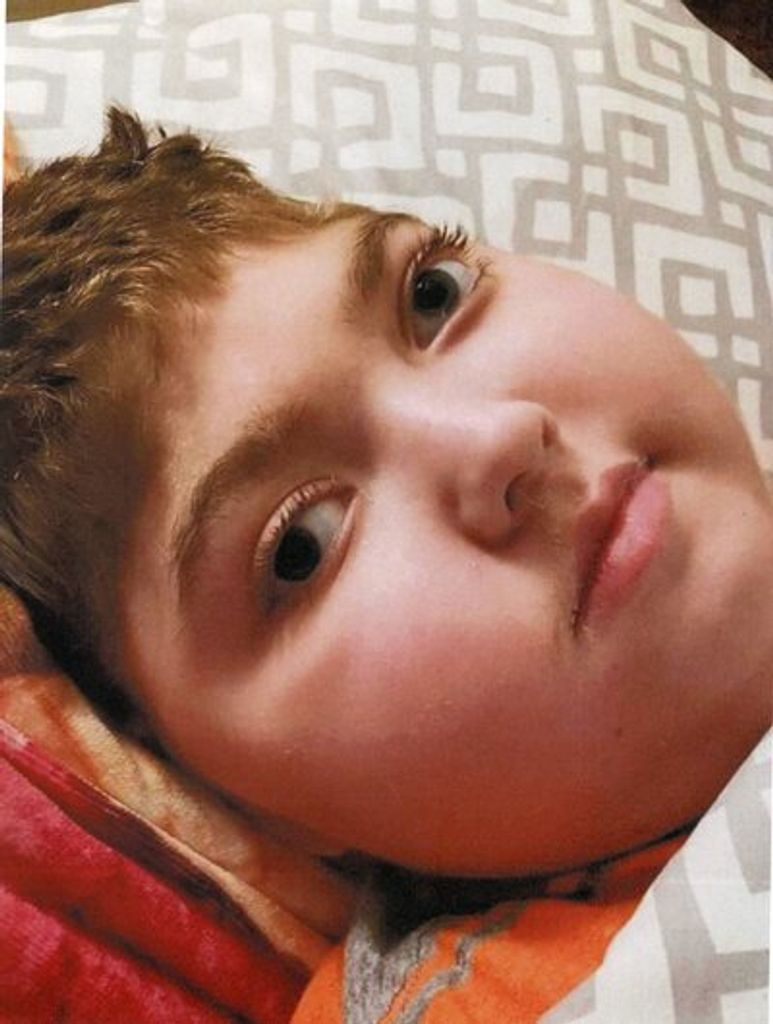 Greyson Lee Henry Walsh Profile Photo