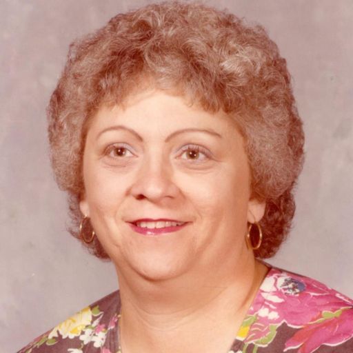 Ona Lynn Arnold photo gallery thumbnail 2 of 2