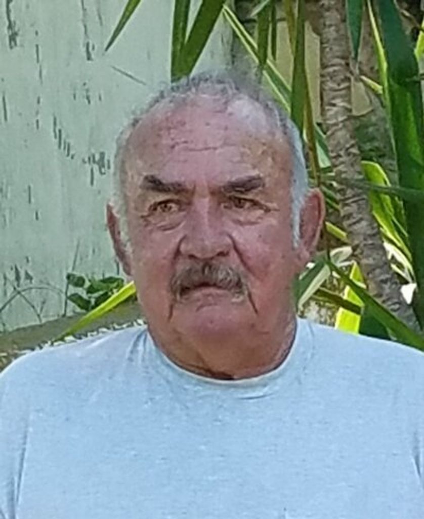 Robert "Bob" W. Hull Profile Photo