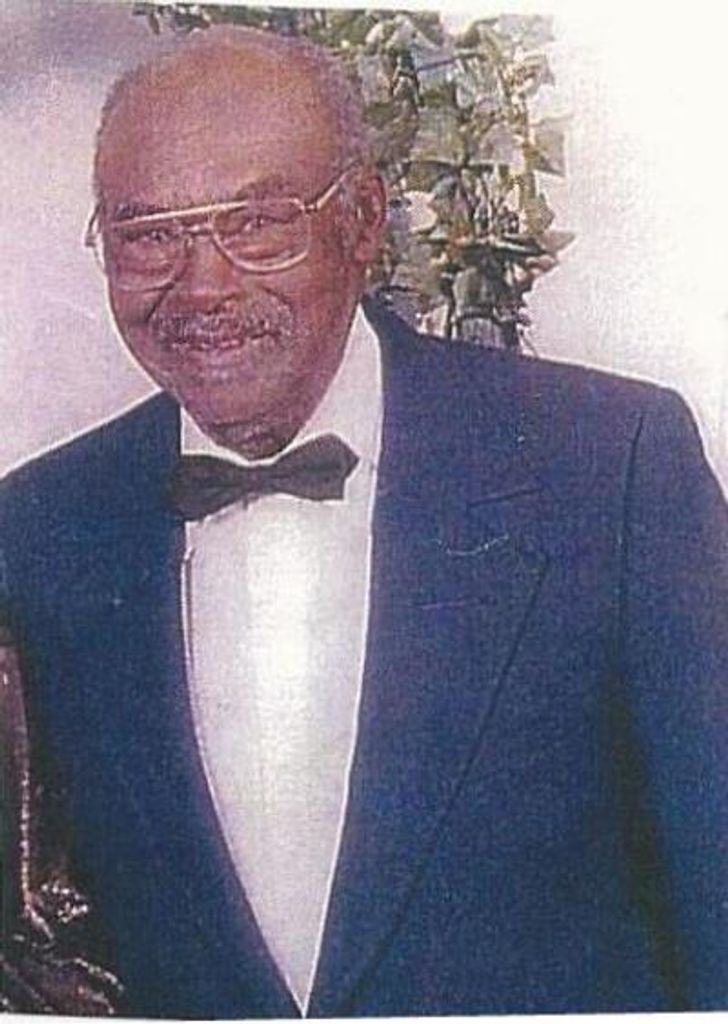 Harmon Webb Profile Photo