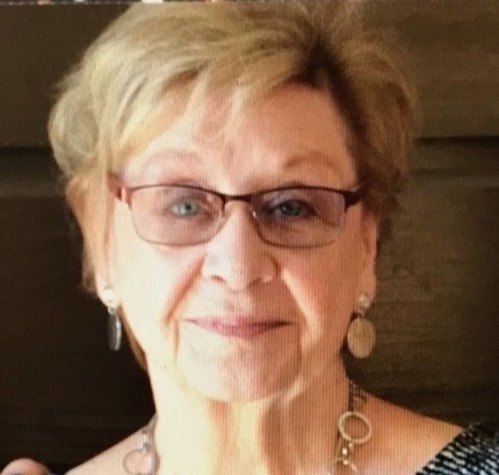 Joy MacCrakin Profile Photo