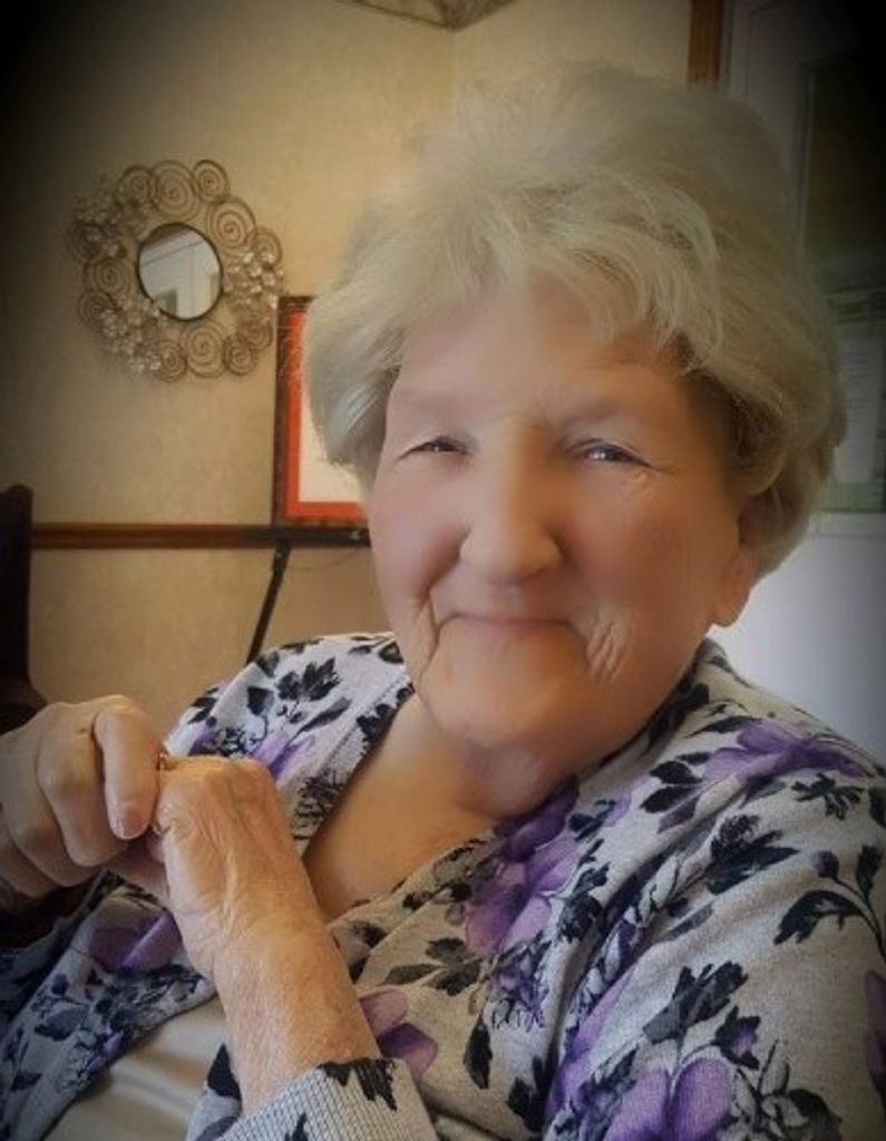 Nora Lilly (Johnson)  Worthen Profile Photo