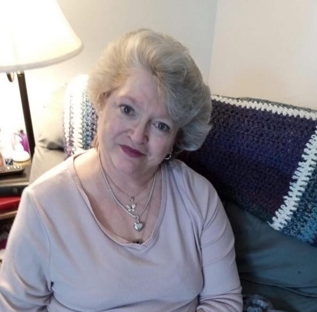 Debbie E Ginn Profile Photo