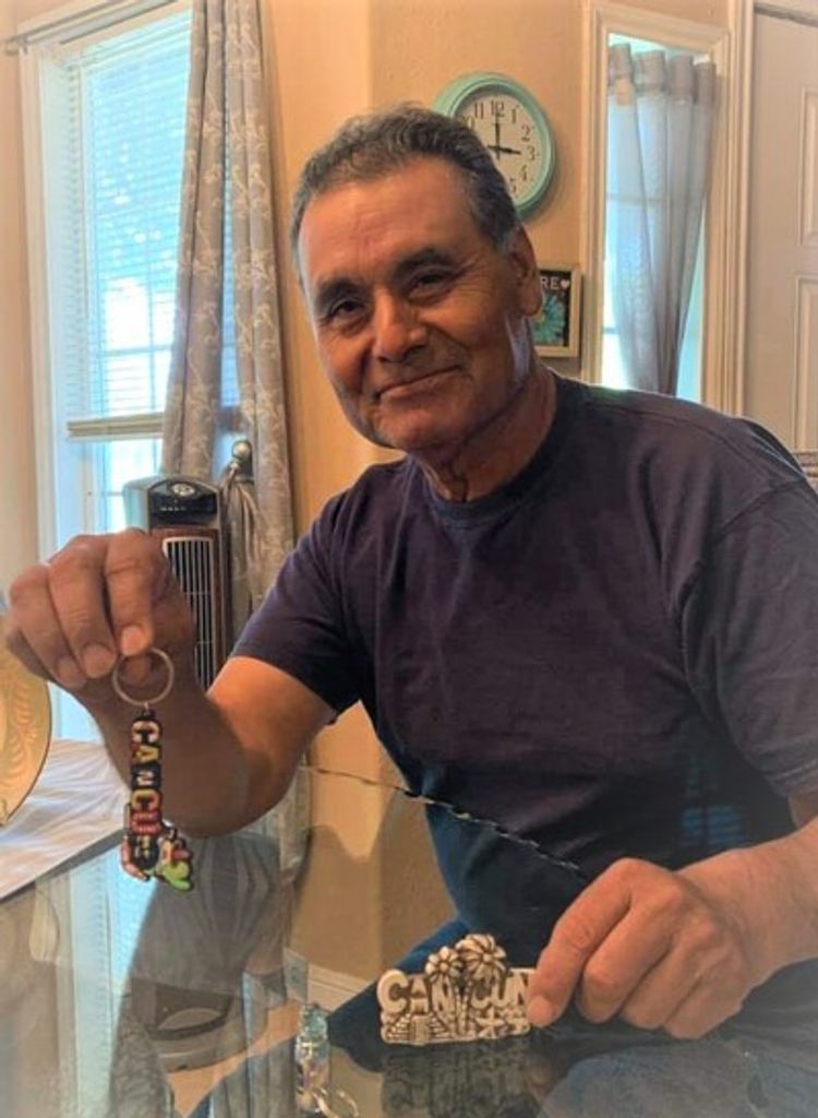 Arturo R Lopez Profile Photo