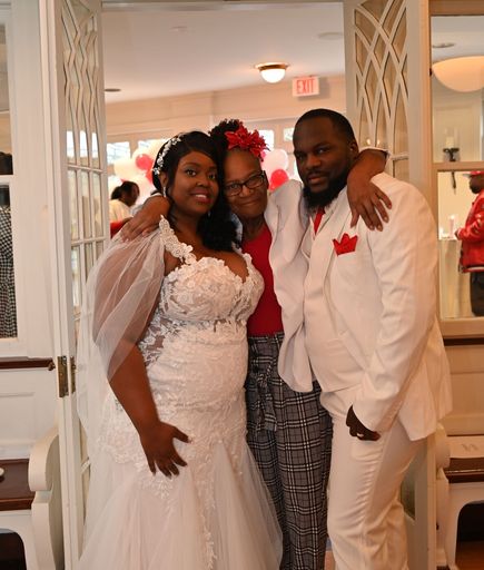 Carolyn Mariee Sheppard photo gallery thumbnail 87 of 112