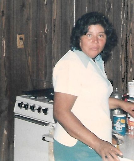 Isidra Alfaro photo gallery thumbnail 8 of 115