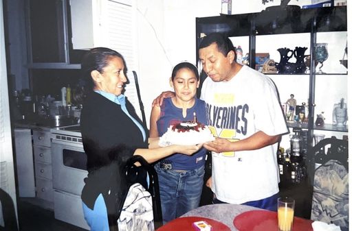 Miguel Morales photo gallery thumbnail 138 of 209