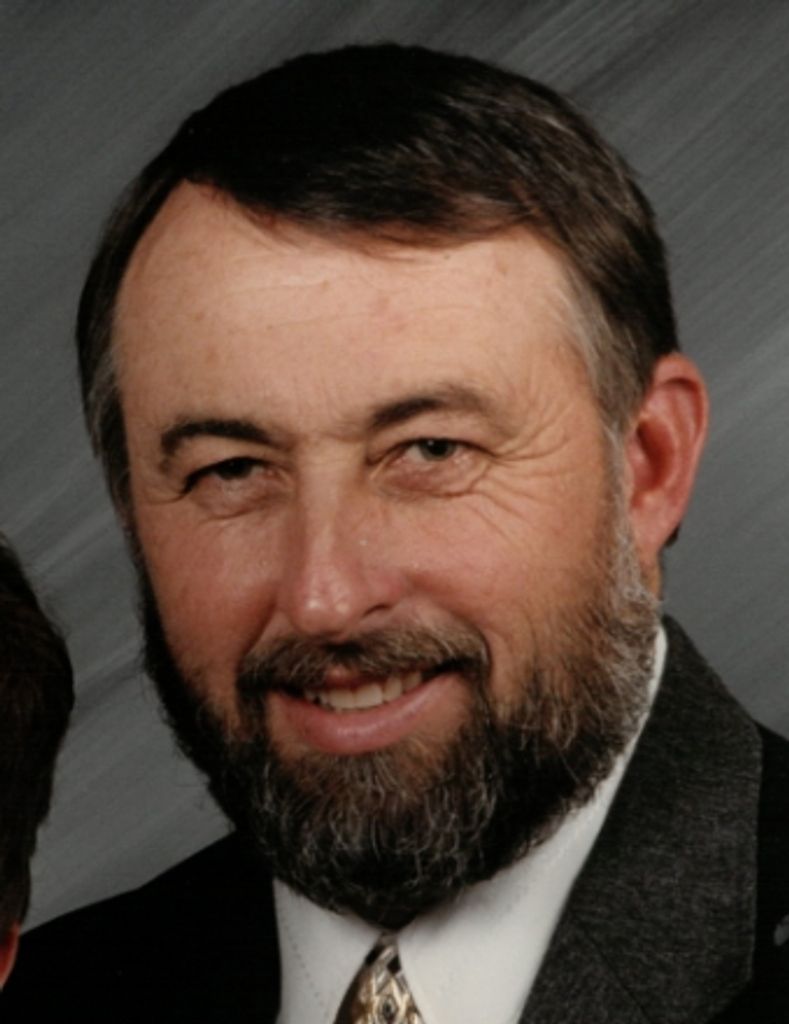 Michael "Mike" Kent Wallace