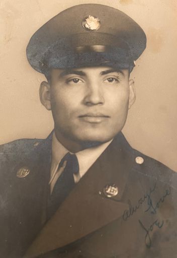 Jose  M Sauceda photo gallery thumbnail 3 of 66