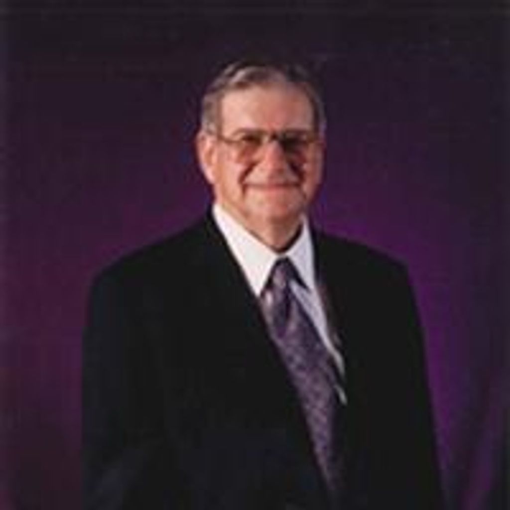 John D Hoschar