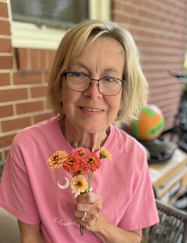 Darla Jean (Debaker)  Hall