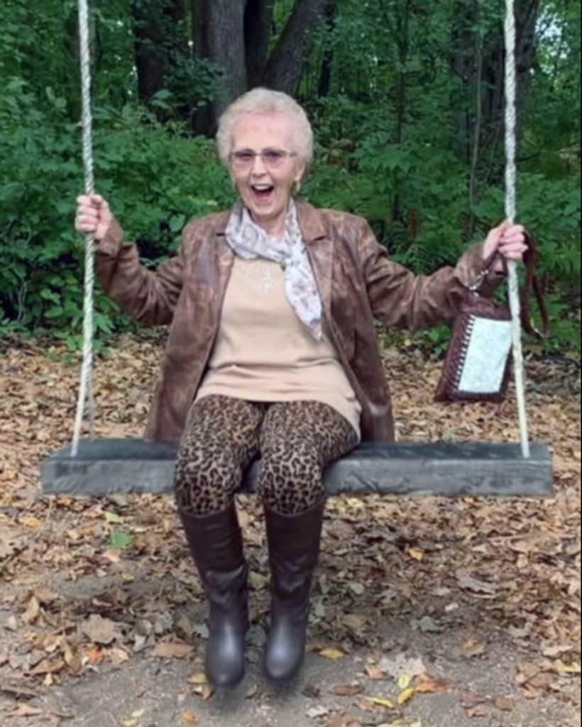 Sandra Lorraine Edwards