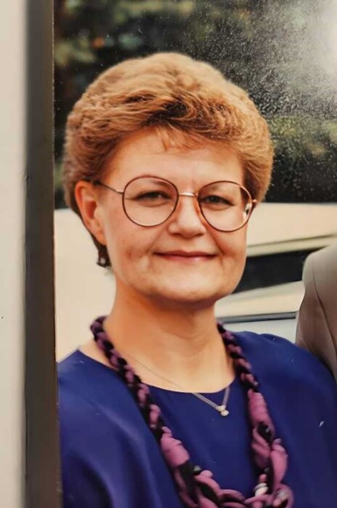Linnea K. Ritchie Profile Photo