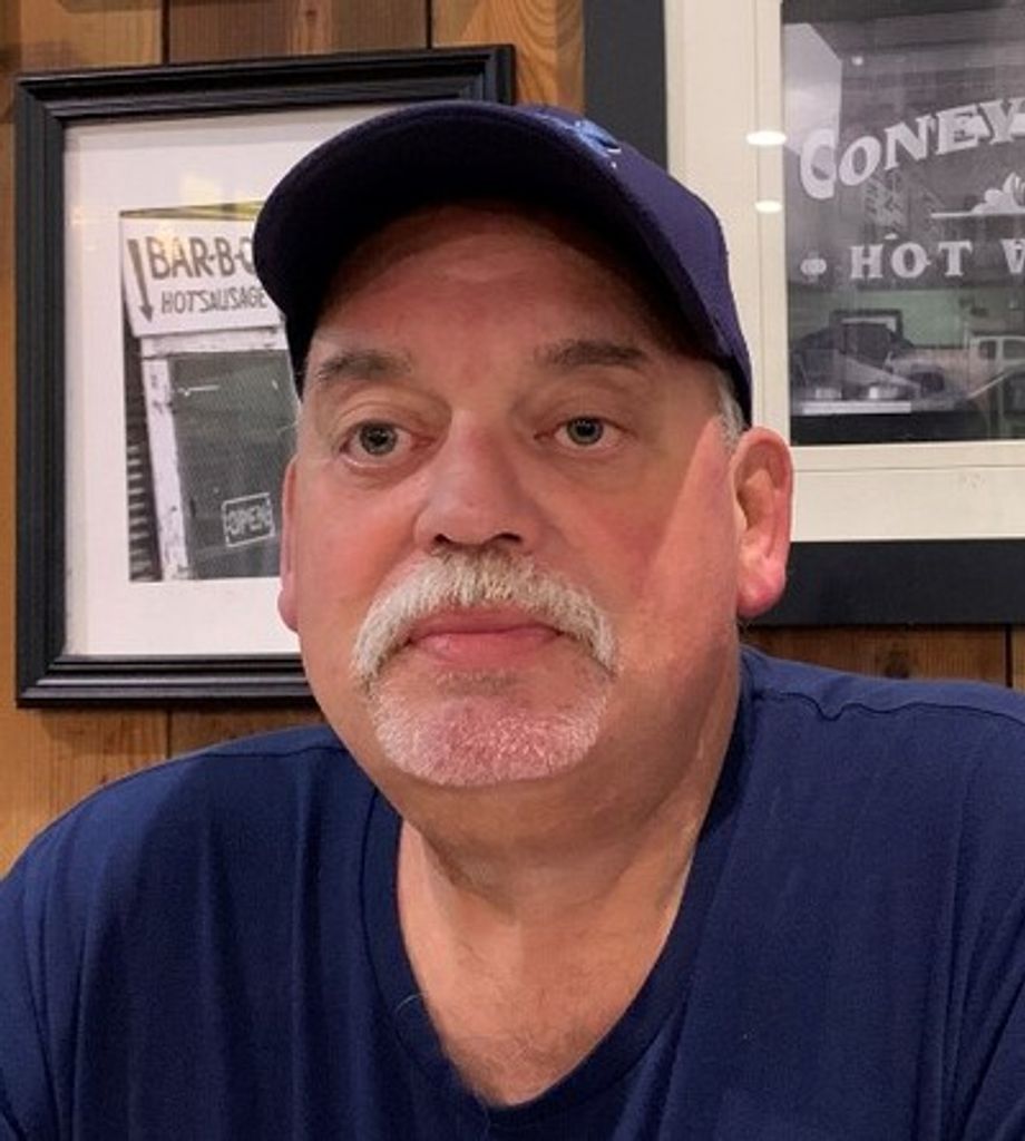 Russell Leon Cotton Jr. Profile Photo