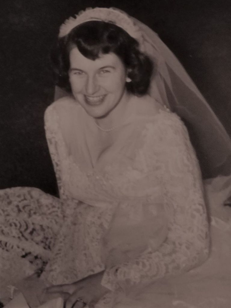 Elizabeth "Betty" Helen Abbott Profile Photo