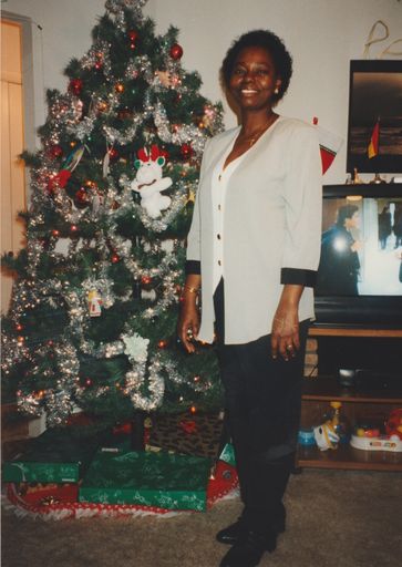 Beatrice Wetabira Chirase photo gallery thumbnail 22 of 44
