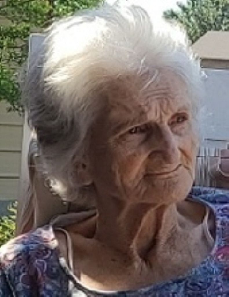 Lenia Lou Lay Profile Photo