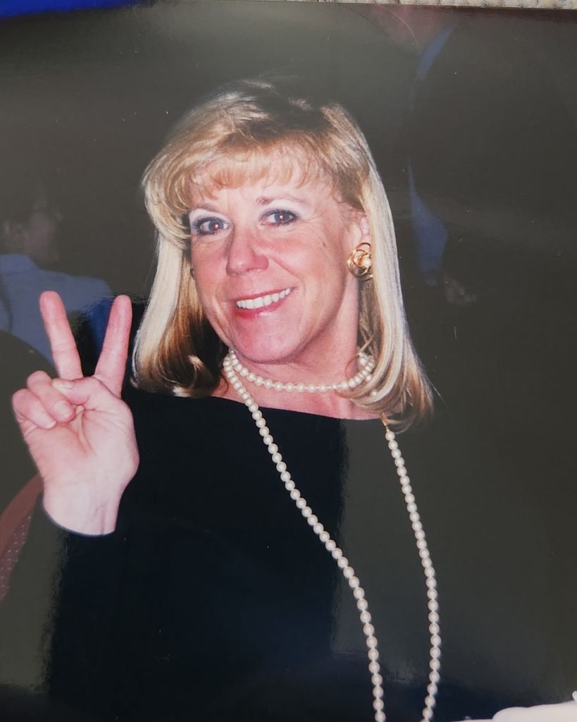 Linda Lou Snavely