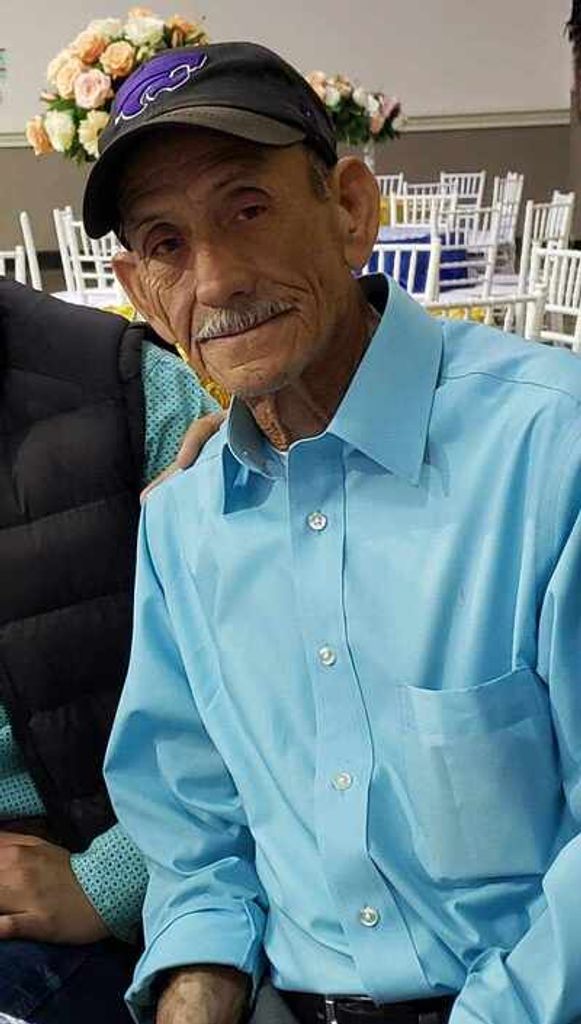 Lorenzo Quinonez Urbina Profile Photo