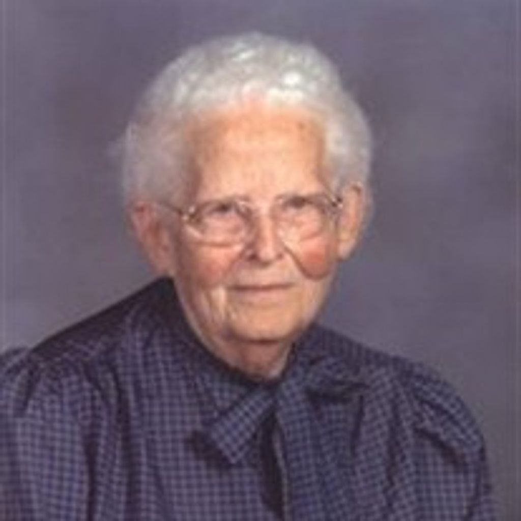 Lorraine Lamb