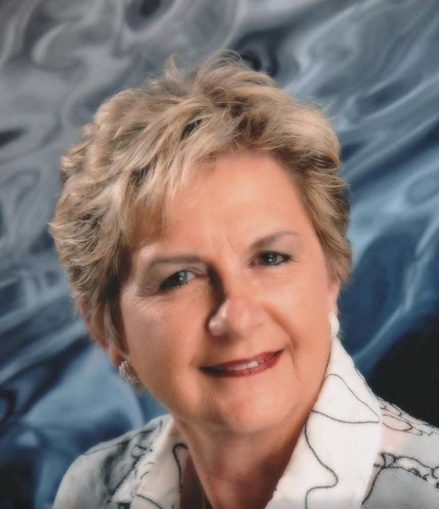 Rosalyn Brownlee Profile Photo