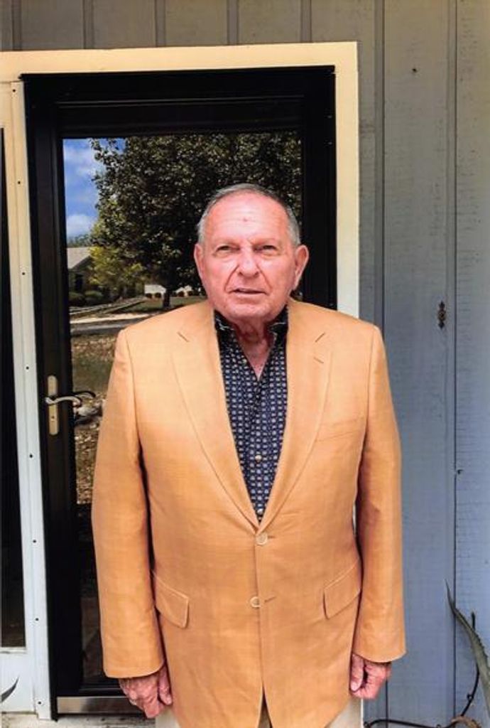 George Elliot Wells Profile Photo