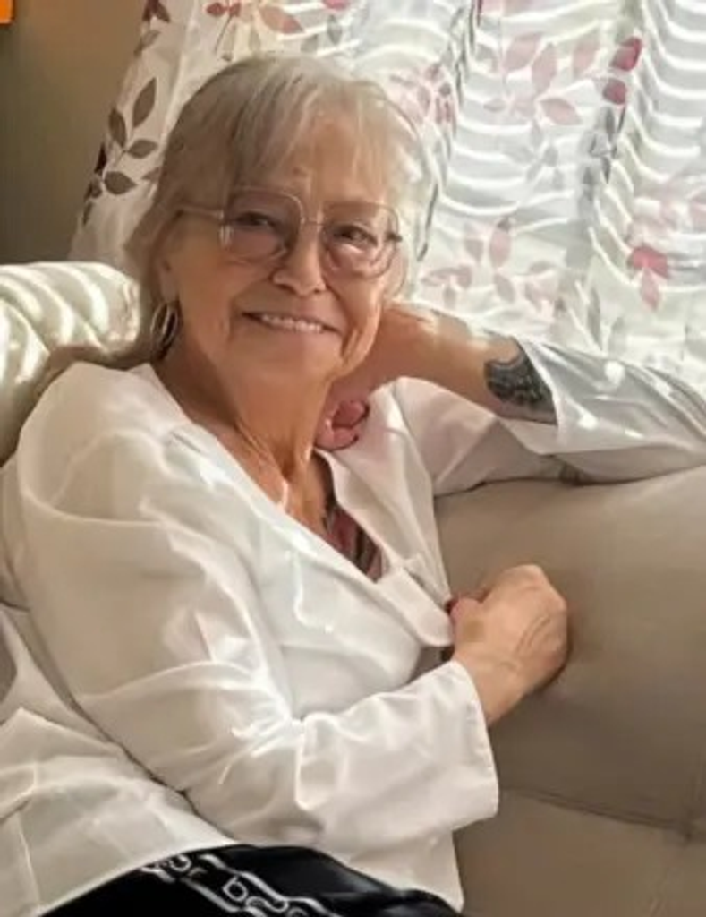 Marlyn  Grieves 