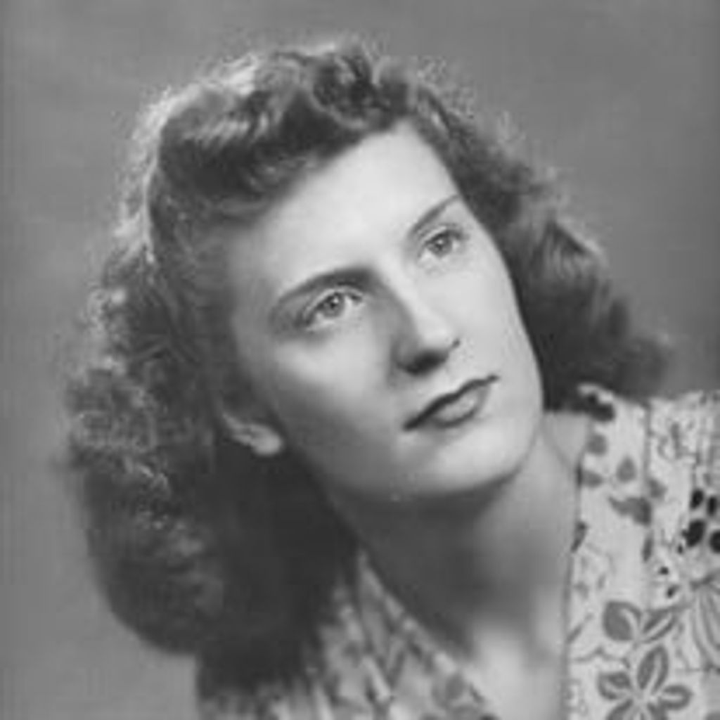 Mrs. DOROTHY ELIZABETH BATES SMALLEY