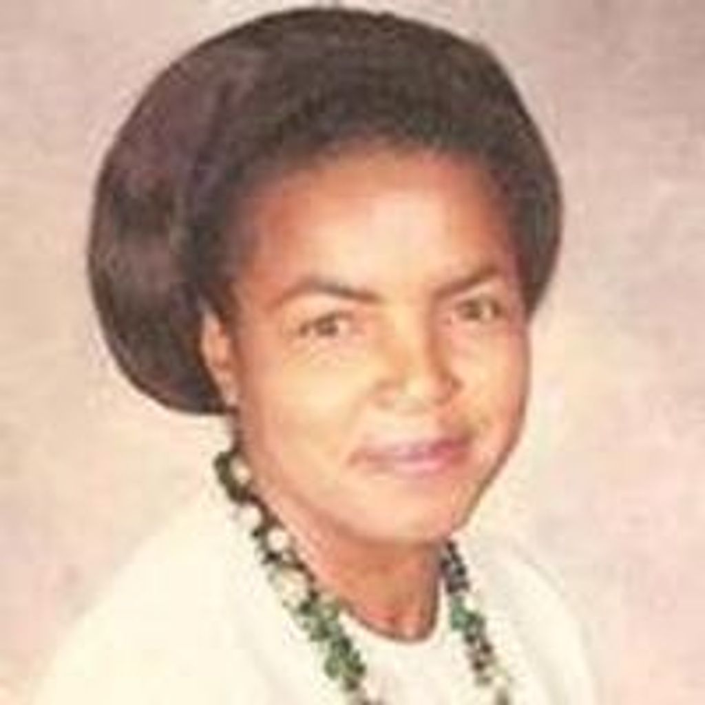 Bobbie  Lee Holmes