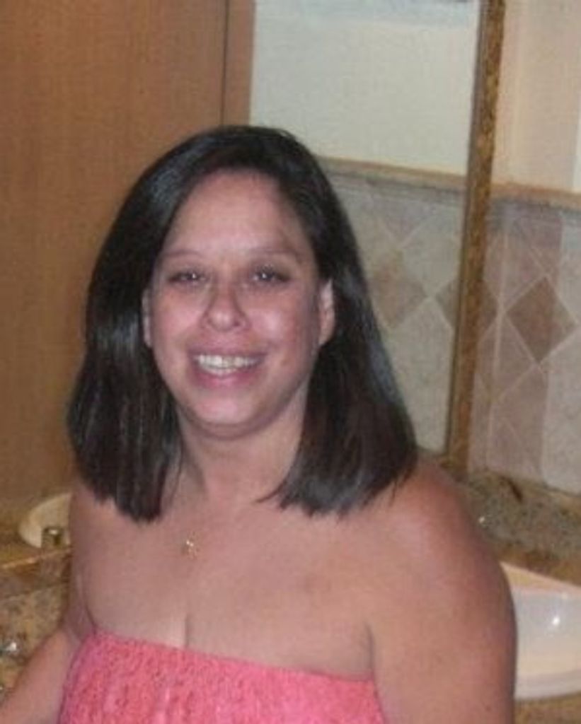 Irene Canales Profile Photo