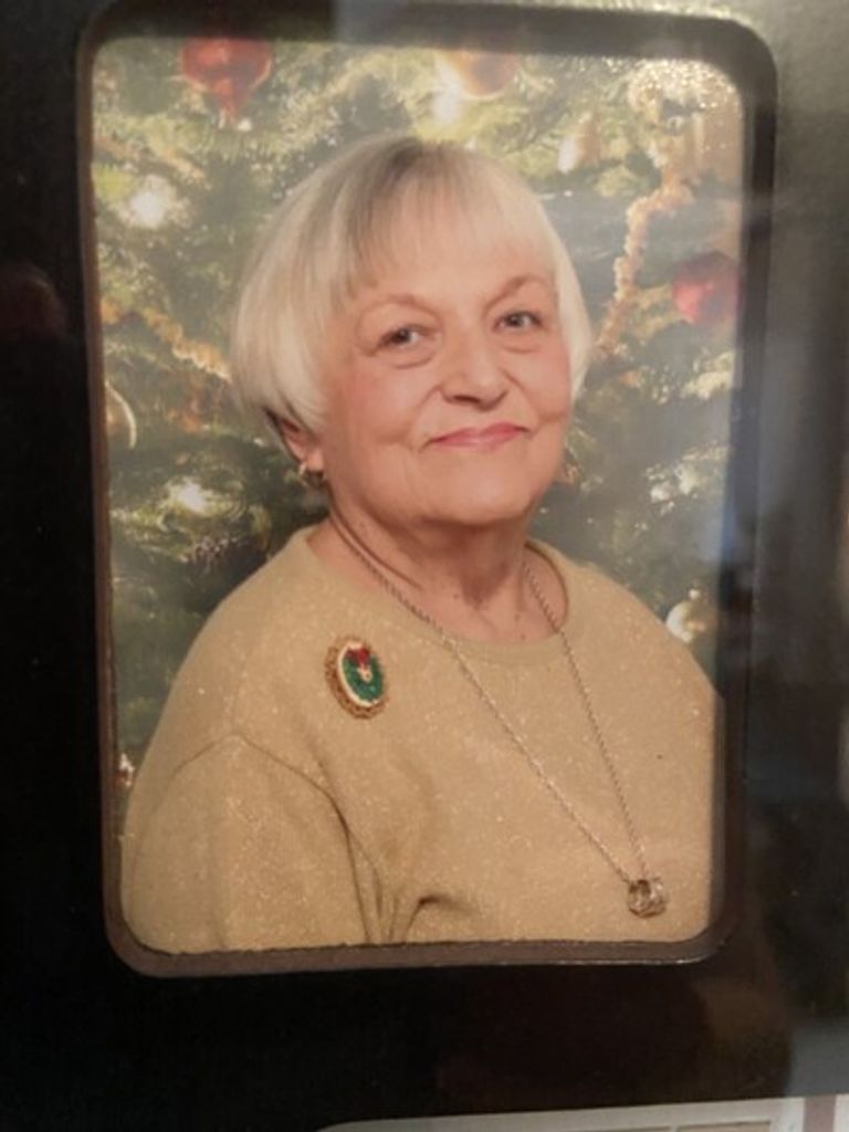 Roberta Massey (Nee Lindquist) Profile Photo