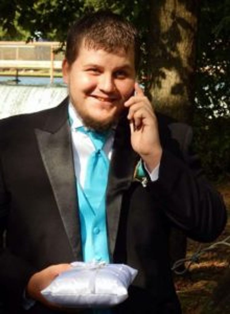 Dustin Melgene Farrokhian Profile Photo