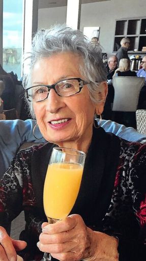 Liliana (Barchiesi)  Seminara Profile Photo