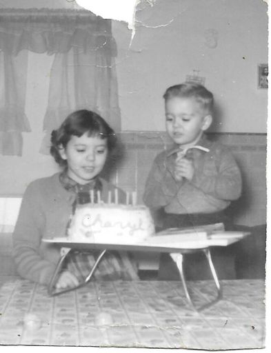 Larry Eugene Medek photo gallery thumbnail 3 of 86