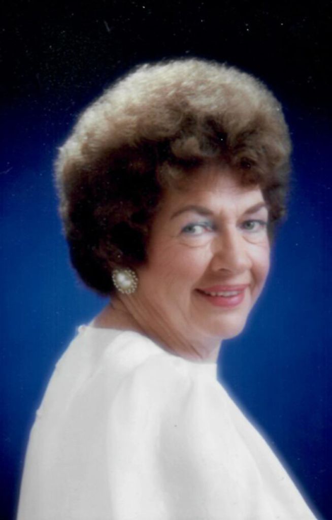 Mary Anne (Laughlin)  Lazetich Young Profile Photo