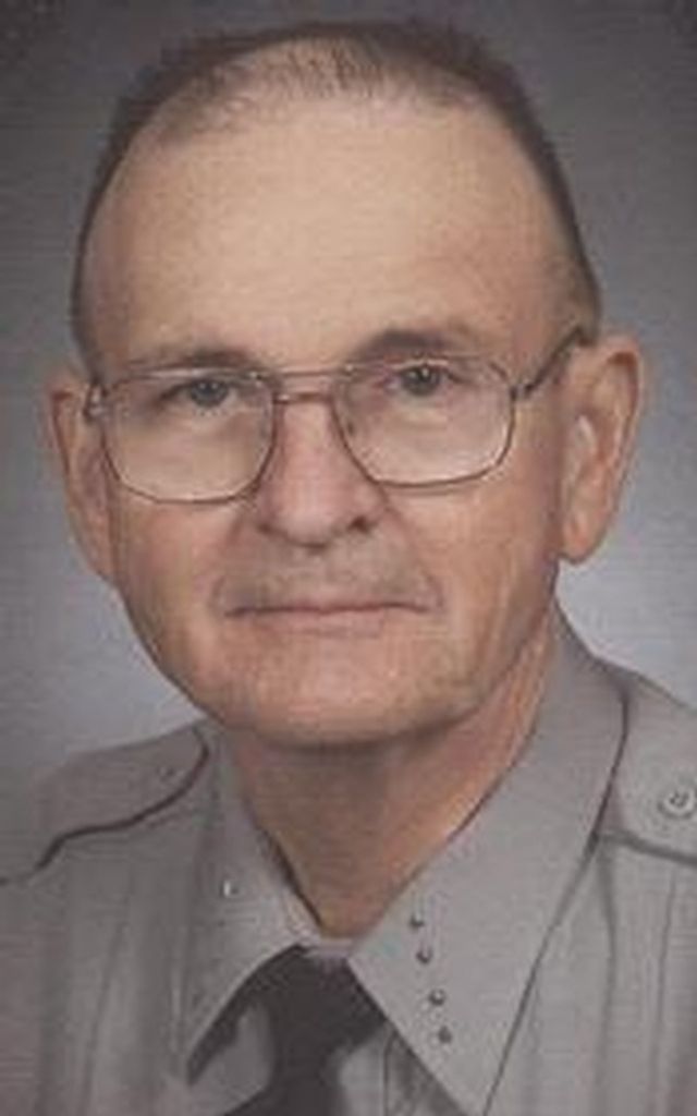 Robert "Bob" Holzworth