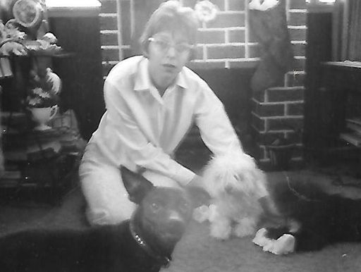 Linda L. Dilling photo gallery thumbnail 21 of 79